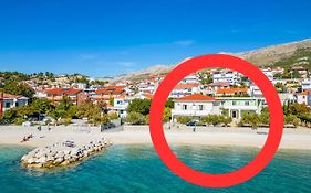 Beach Paradise Apartments